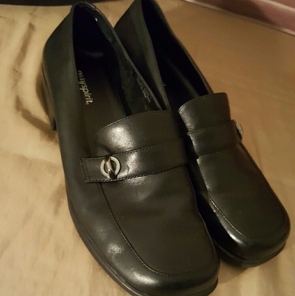 Easy Spirit Black Leather Loafer size 8 W - Picture 6 of 7